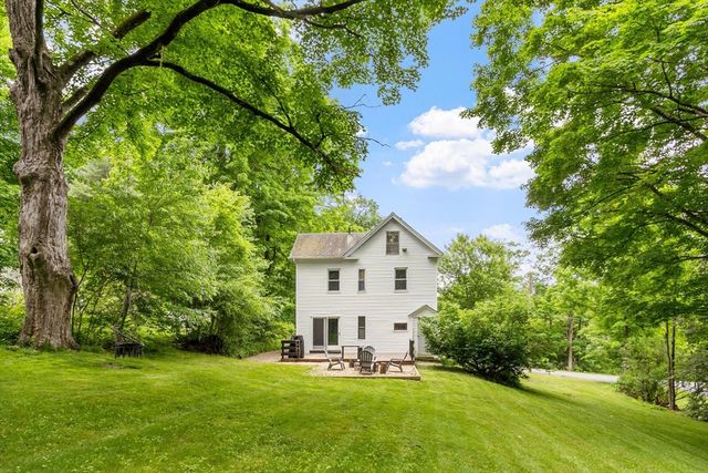 13 Windmill Hill Rd, Groton, MA 01450