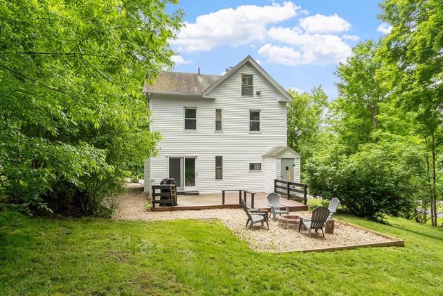 13 Windmill Hill Rd, Groton, MA 01450