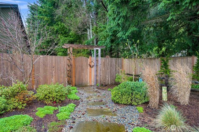 1384 Fernwood Lane, Ferndale, WA 98248