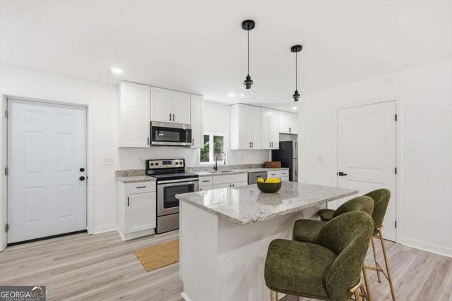 2104 Cascade Road SW, Atlanta, GA 30311
