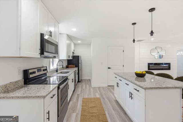 2104 Cascade Road SW, Atlanta, GA 30311