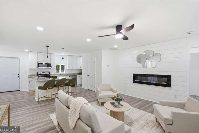 2104 Cascade Road SW, Atlanta, GA 30311