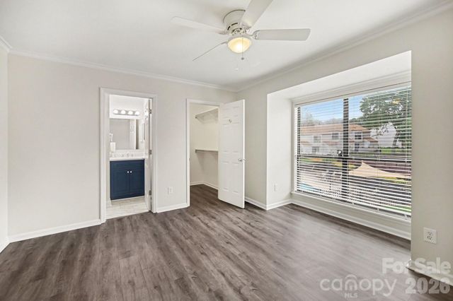 11009 Carmel Crossing Road, Charlotte, NC 28226