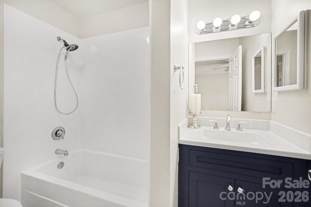 11009 Carmel Crossing Road, Charlotte, NC 28226