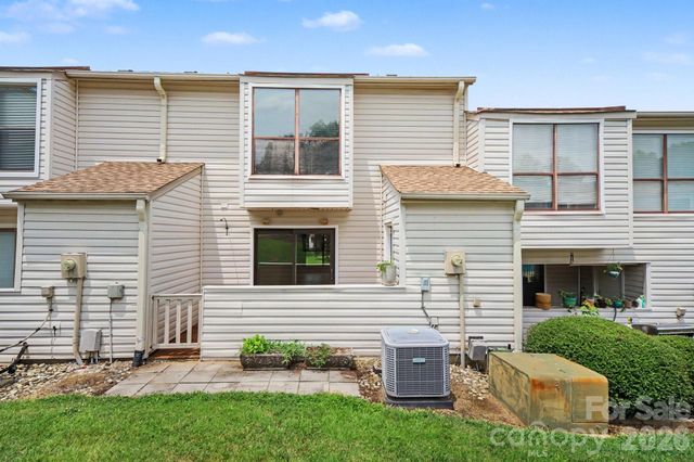 11009 Carmel Crossing Road, Charlotte, NC 28226