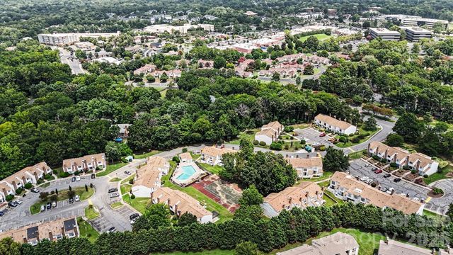 11009 Carmel Crossing Road, Charlotte, NC 28226