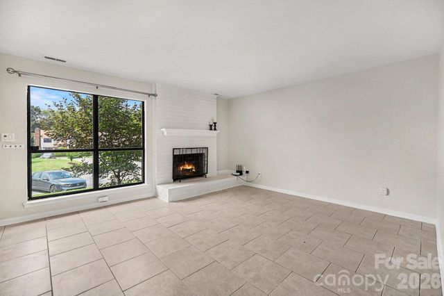 11009 Carmel Crossing Road, Charlotte, NC 28226