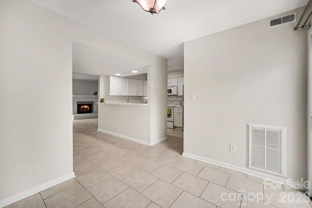 11009 Carmel Crossing Road, Charlotte, NC 28226