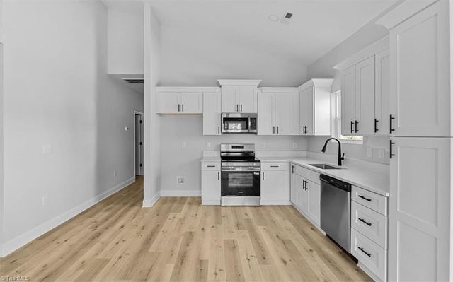 5089 Leeshire Way, Winston-salem, NC 27106