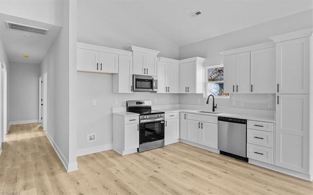 5089 Leeshire Way, Winston-salem, NC 27106