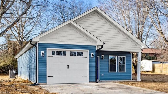 5089 Leeshire Way, Winston-salem, NC 27106