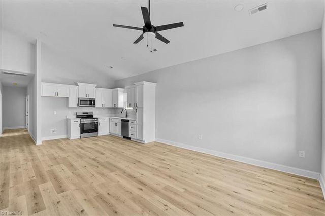 5089 Leeshire Way, Winston-salem, NC 27106