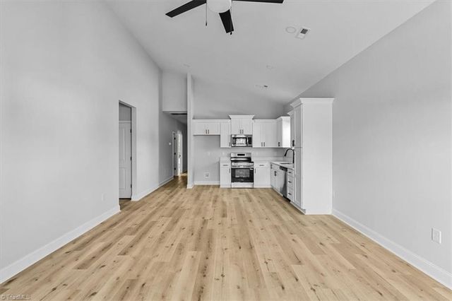 5089 Leeshire Way, Winston-salem, NC 27106