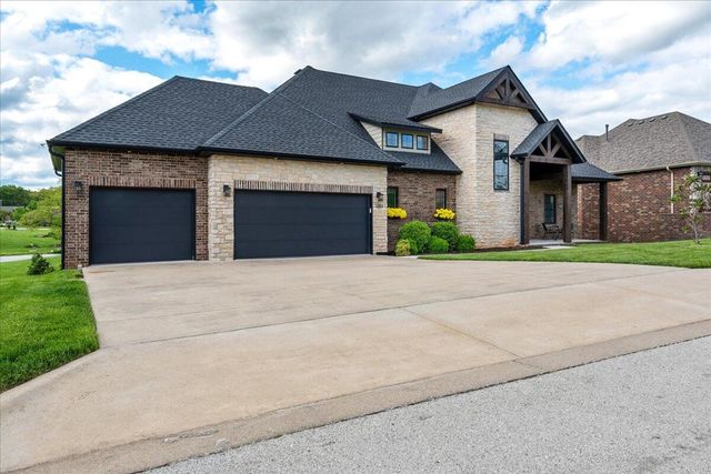 1283 South Waterstone Bend, Nixa, MO 65714
