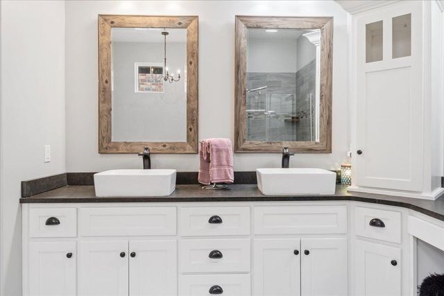 1283 South Waterstone Bend, Nixa, MO 65714