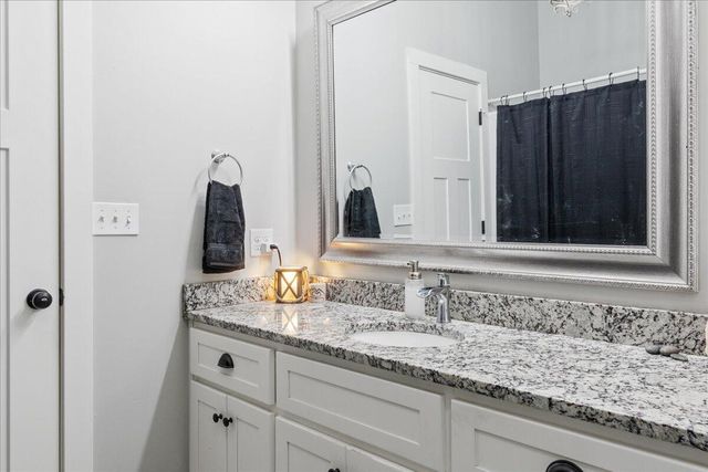 1283 South Waterstone Bend, Nixa, MO 65714