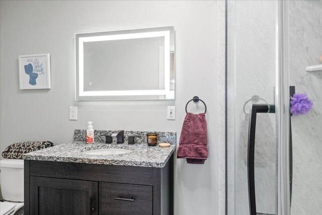 1283 South Waterstone Bend, Nixa, MO 65714