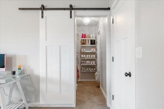1283 South Waterstone Bend, Nixa, MO 65714