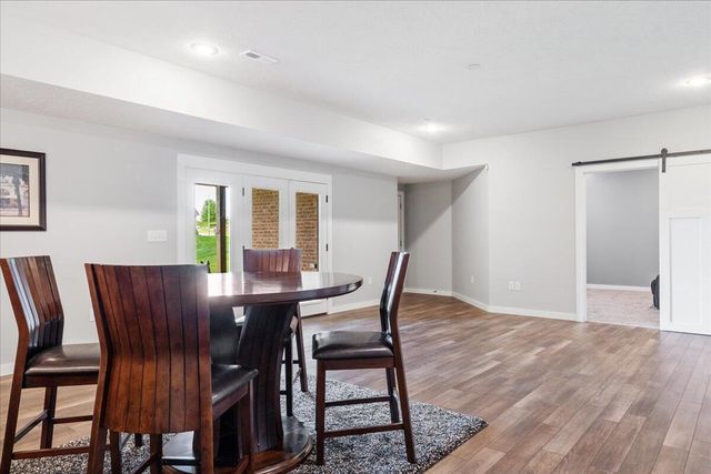 1283 South Waterstone Bend, Nixa, MO 65714