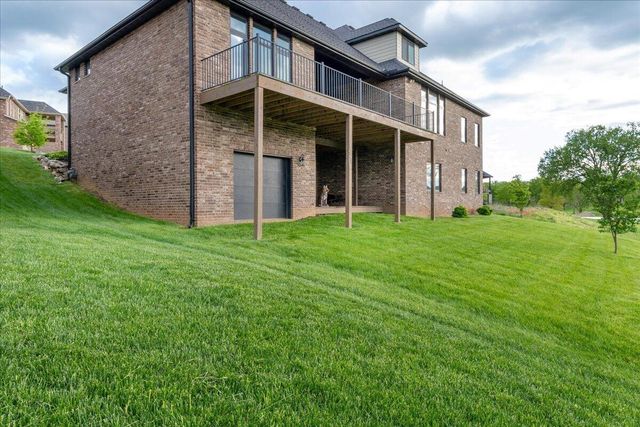 1283 South Waterstone Bend, Nixa, MO 65714