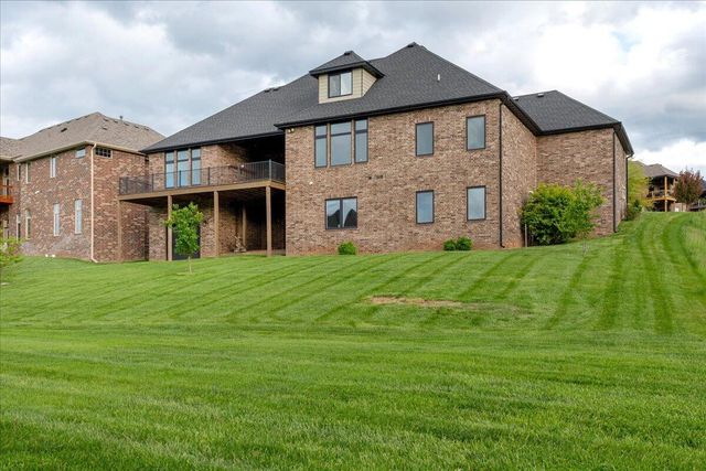 1283 South Waterstone Bend, Nixa, MO 65714