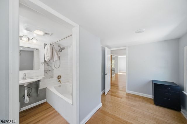 251 Russia Rd, Jefferson Twp., NJ 07438