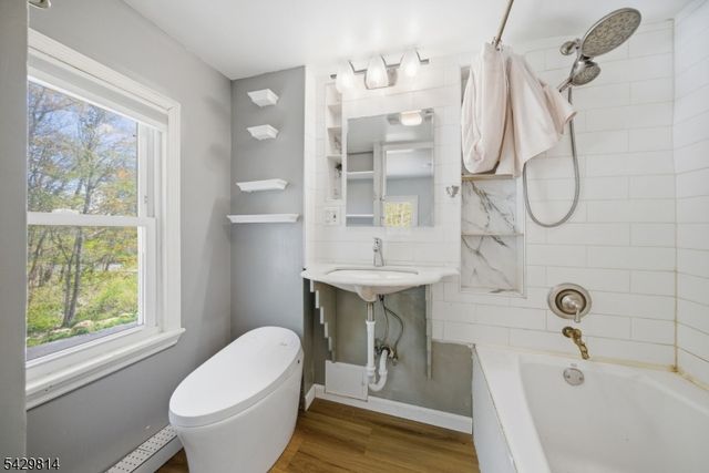 251 Russia Rd, Jefferson Twp., NJ 07438