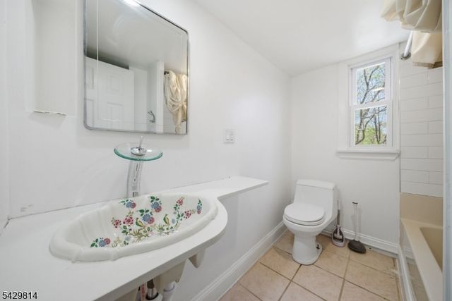251 Russia Rd, Jefferson Twp., NJ 07438