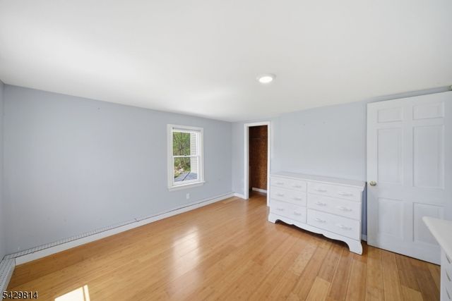 251 Russia Rd, Jefferson Twp., NJ 07438