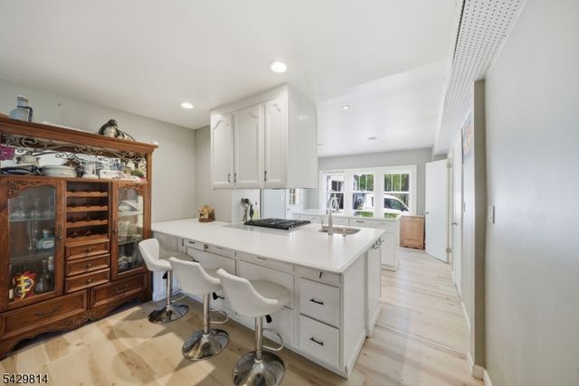 251 Russia Rd, Jefferson Twp., NJ 07438