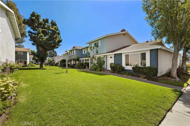 9741 Cornwall Drive, Huntington Beach, CA 92646
