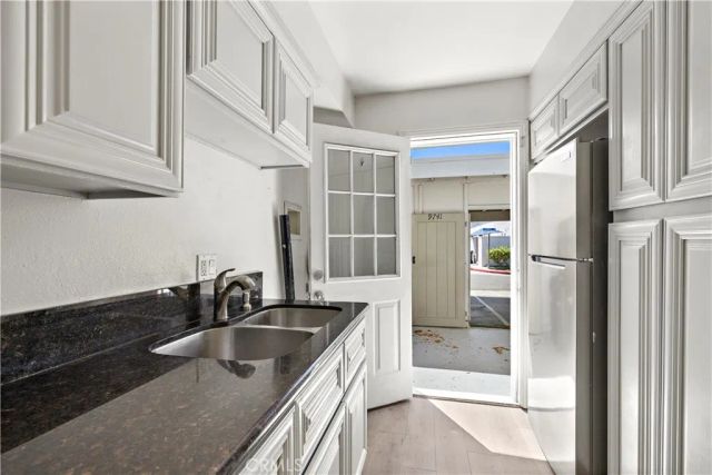 9741 Cornwall Drive, Huntington Beach, CA 92646