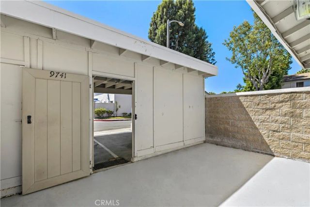 9741 Cornwall Drive, Huntington Beach, CA 92646