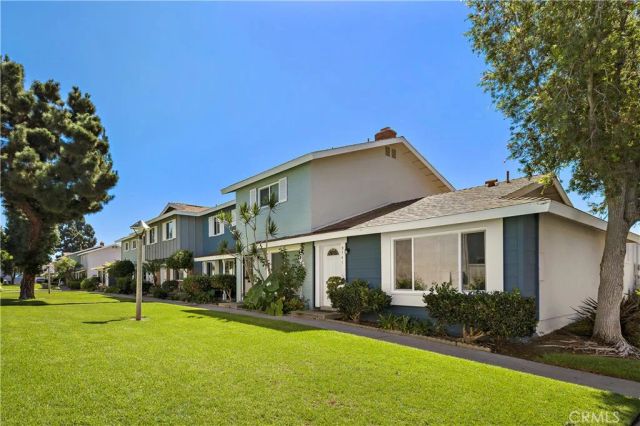 9741 Cornwall Drive, Huntington Beach, CA 92646
