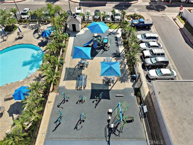 9741 Cornwall Drive, Huntington Beach, CA 92646
