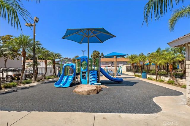 9741 Cornwall Drive, Huntington Beach, CA 92646