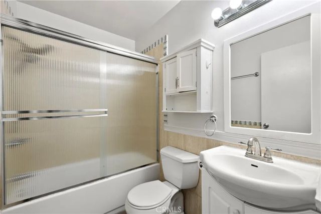 9741 Cornwall Drive, Huntington Beach, CA 92646