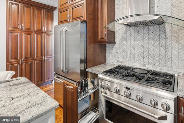 4833 ELLICOTT WOODS LN, Ellicott City, MD 21043