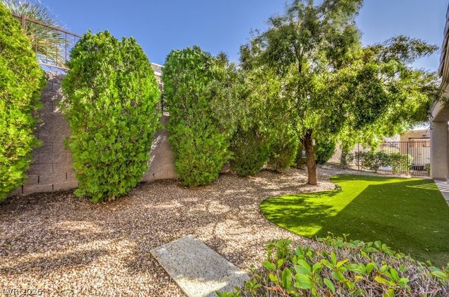 2138 Oliver Springs Street, Henderson, NV 89052