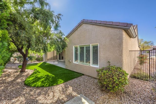 2138 Oliver Springs Street, Henderson, NV 89052