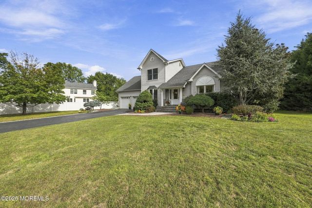 221 Jon Street, Old Bridge, NJ 08857