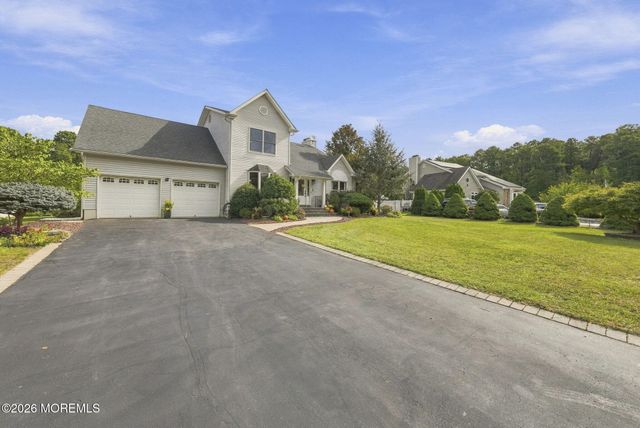 221 Jon Street, Old Bridge, NJ 08857