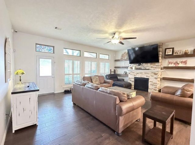 2504 Rosa Rita, League City, TX 77573