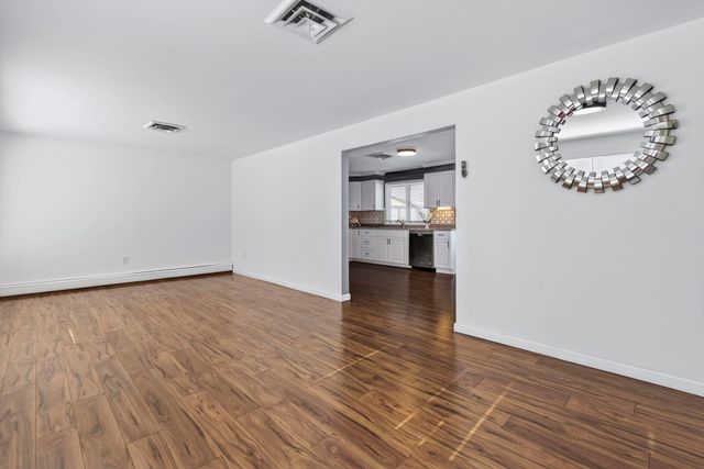 126 Cohas Avenue, Manchester, NH 03109