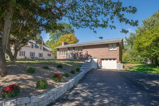 126 Cohas Avenue, Manchester, NH 03109