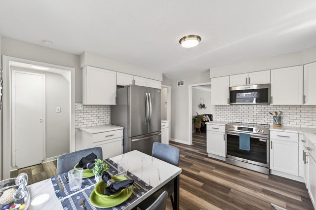 2842 Irving Avenue S, Minneapolis, MN 55408