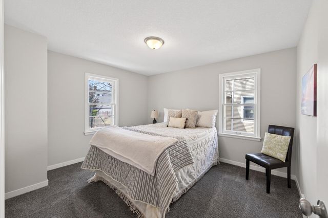 2842 Irving Avenue S, Minneapolis, MN 55408