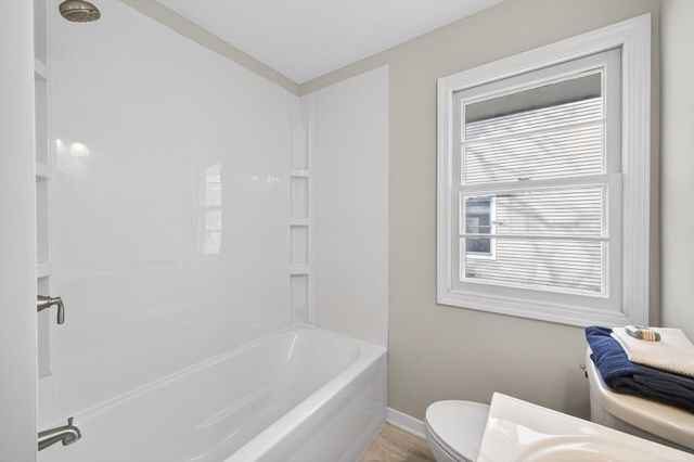 2842 Irving Avenue S, Minneapolis, MN 55408