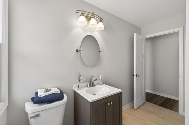 2842 Irving Avenue S, Minneapolis, MN 55408