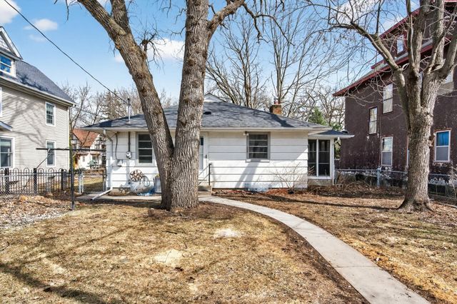 2842 Irving Avenue S, Minneapolis, MN 55408